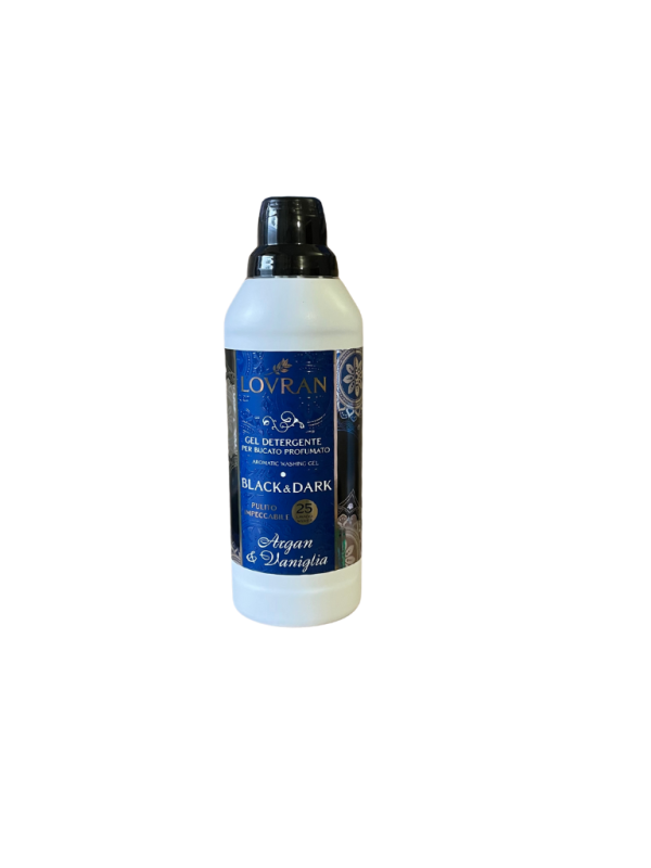 LOVRAN BLACK&DARK – skalbiklis tamsiems audiniams, 1 l